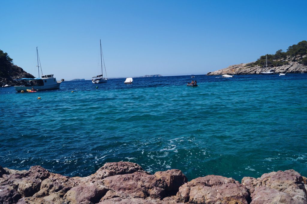 Cala Salada Ibiza Travel Travelblog Blogger Cala Bassa Tarida