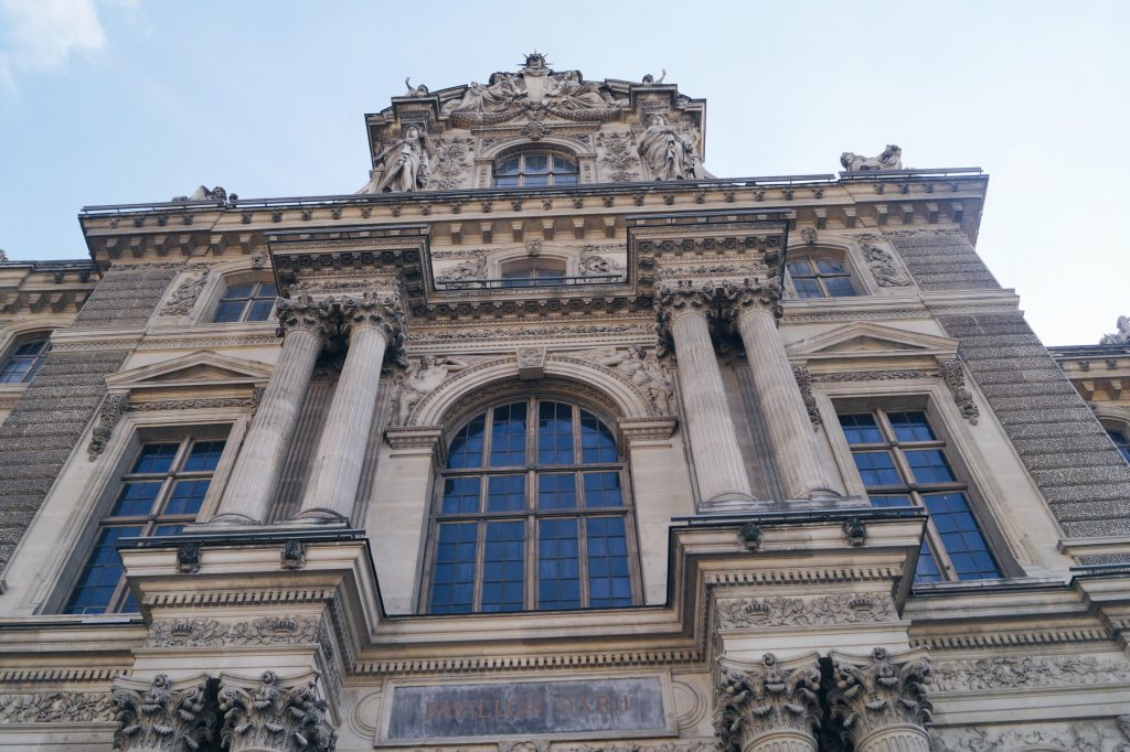 louvre museum sakrileg travel citytrip paris arc de triomphe frankreich blog blogger