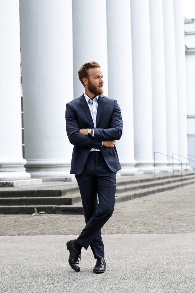 FASHION - Modern Business Outfit - Fashionblog für Herren hockerty anzug circula watches uhr männer trier luxembourg