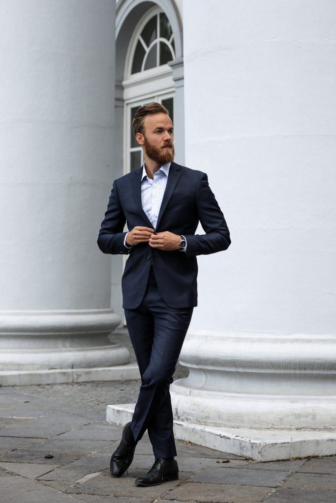 FASHION - Modern Business Outfit - Fashionblog für Herren hockerty anzug circula watches uhr männer trier luxembourg