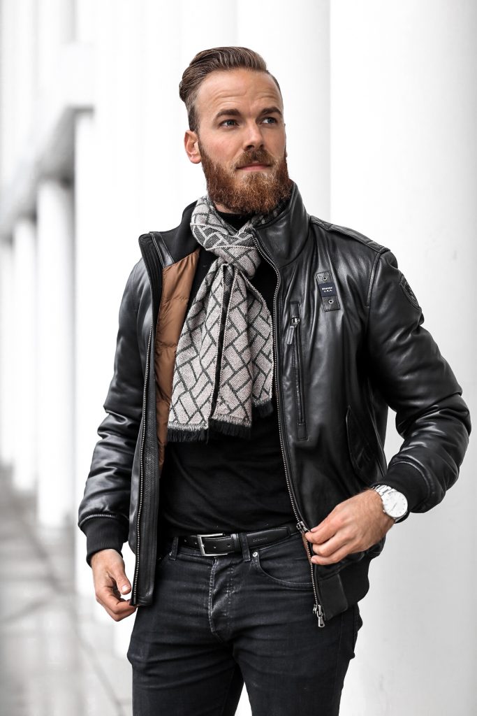 FASHION - Allblack Look mit Lederjacke blauer USA blogger Deutschland fashion blogger Männer mode Frauen blog outfit Bernd Hower berndhower