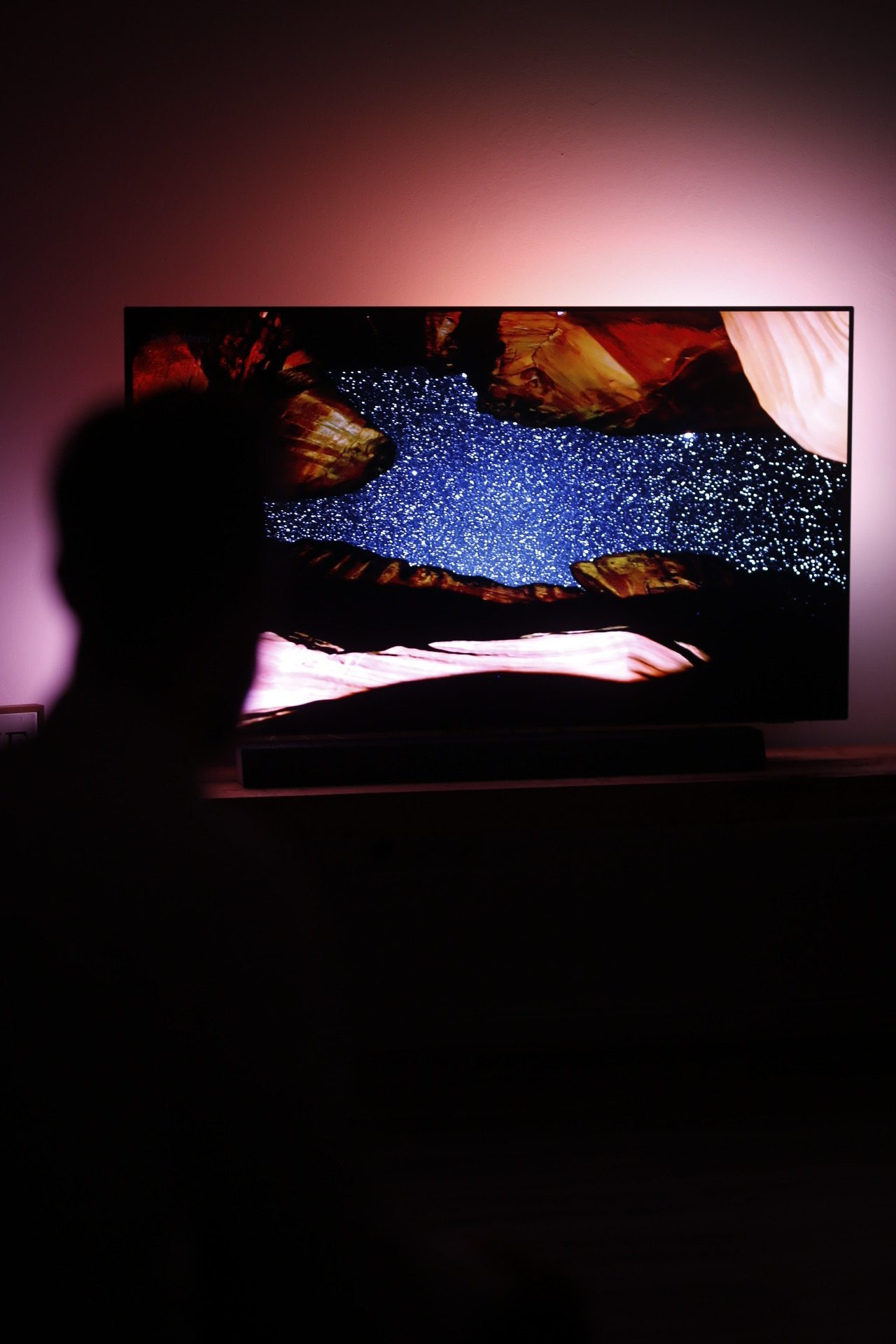Philips TV OLED+ 934 Ambilight // Kinoerlebnis in den eigenen Wänden